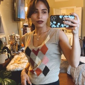 4 / $24 Vintage NY&Co Argyle sweater knit vest 😍 crop fit